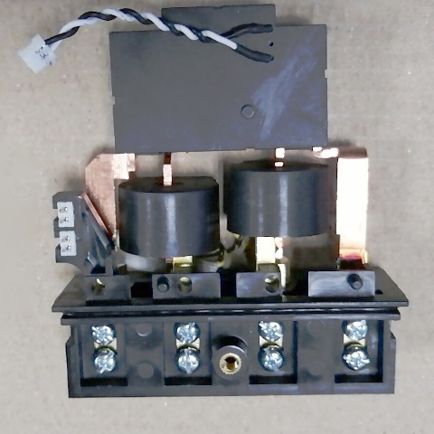 磁保持继电器：ZK10-80